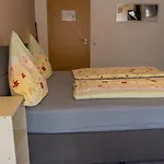 Und Gaestezimmer Reis-kohl Apartament *