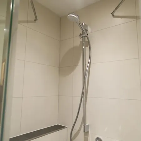 Appartement Und Gaestezimmer Reis-kohl *