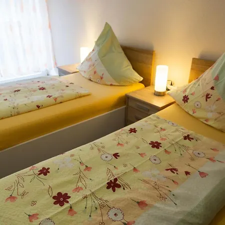 Appartement Und Gaestezimmer Reis-kohl Mehring (Rhineland-Palatinate)