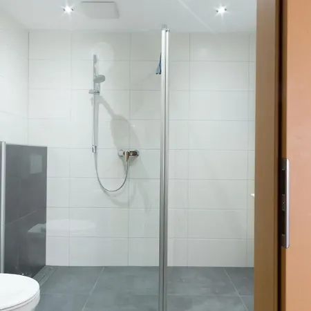 Und Gaestezimmer Reis-kohl *