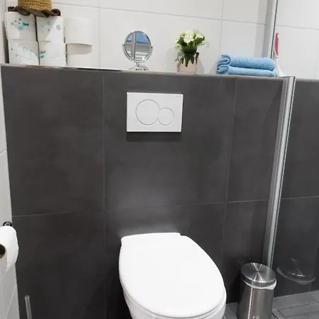 Und Gaestezimmer Reis-kohl 아파트 *