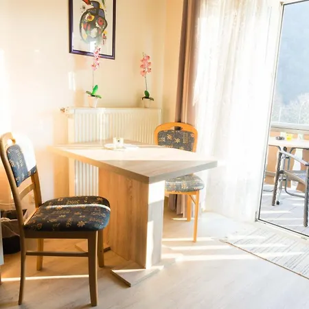 Appartement Und Gaestezimmer Reis-kohl