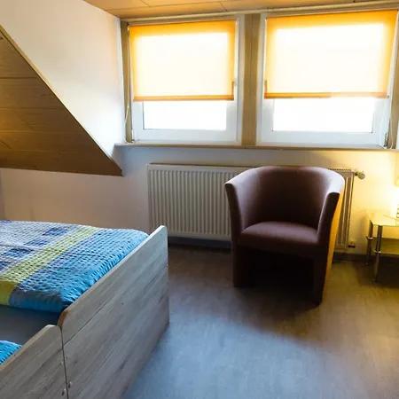 Und Gaestezimmer Reis-kohl * Mehring (Rhineland-Palatinate)