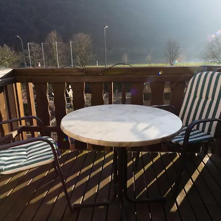 Und Gaestezimmer Reis-kohl *