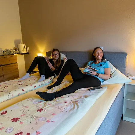 Appartement Und Gaestezimmer Reis-kohl *