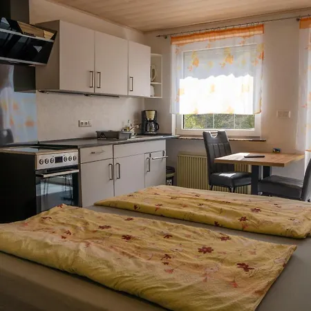 Und Gaestezimmer Reis-kohl * Mehring (Rhineland-Palatinate)