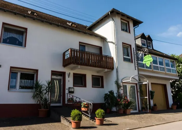 Lejlighed Und Gaestezimmer Reis-kohl Mehring (Rhineland-Palatinate)