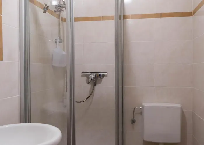 Und Gaestezimmer Reis-kohl *