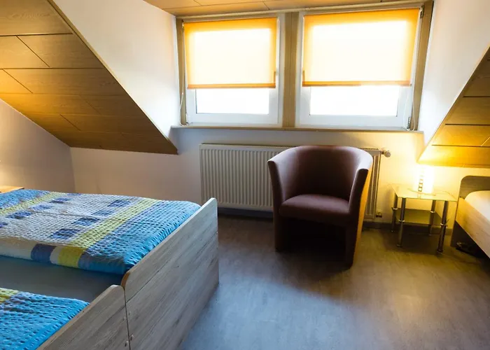 Und Gaestezimmer Reis-kohl * Mehring (Rhineland-Palatinate)