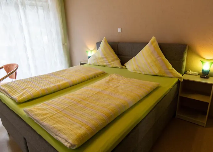 Und Gaestezimmer Reis-kohl Mehring (Rhineland-Palatinate)