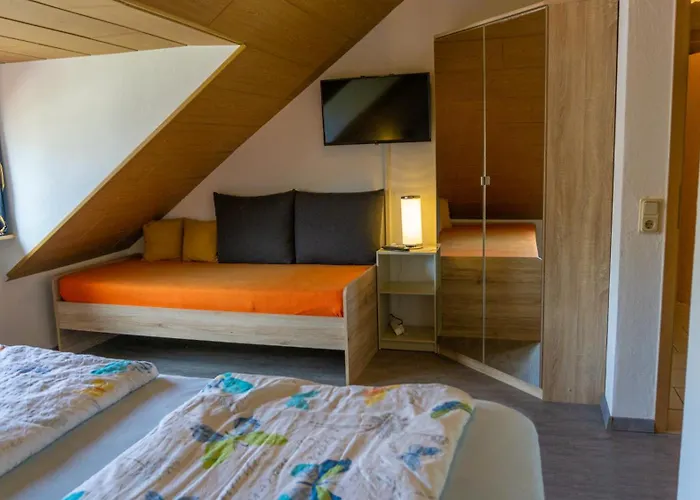 Und Gaestezimmer Reis-kohl Mehring (Rhineland-Palatinate)